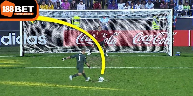 Đá Phạt Trực Tiếp Trong Bóng Đá - Các Quy Định Cần Nắm 1 Đá phạt trực tiếp được các trọng tài ưu tiên lựa chọn hàng đầu