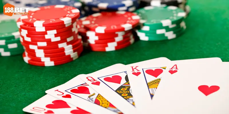Poker là trò chơi bài có mặt hầu hết casino